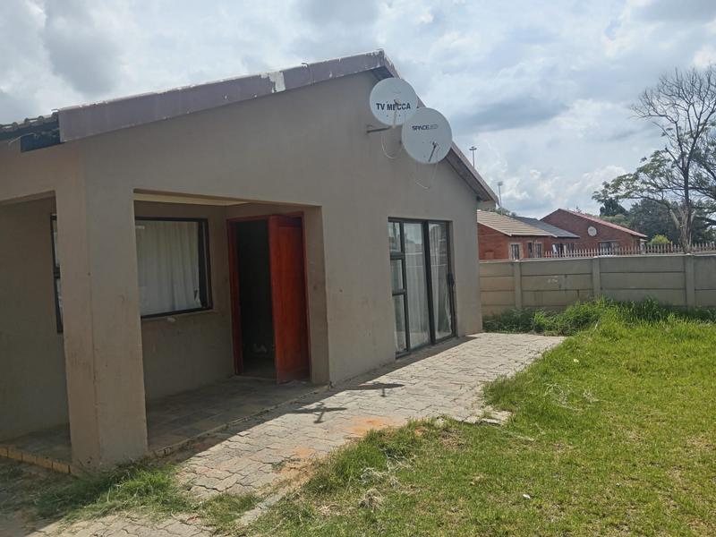 4 Bedroom Property for Sale in Bronville Free State